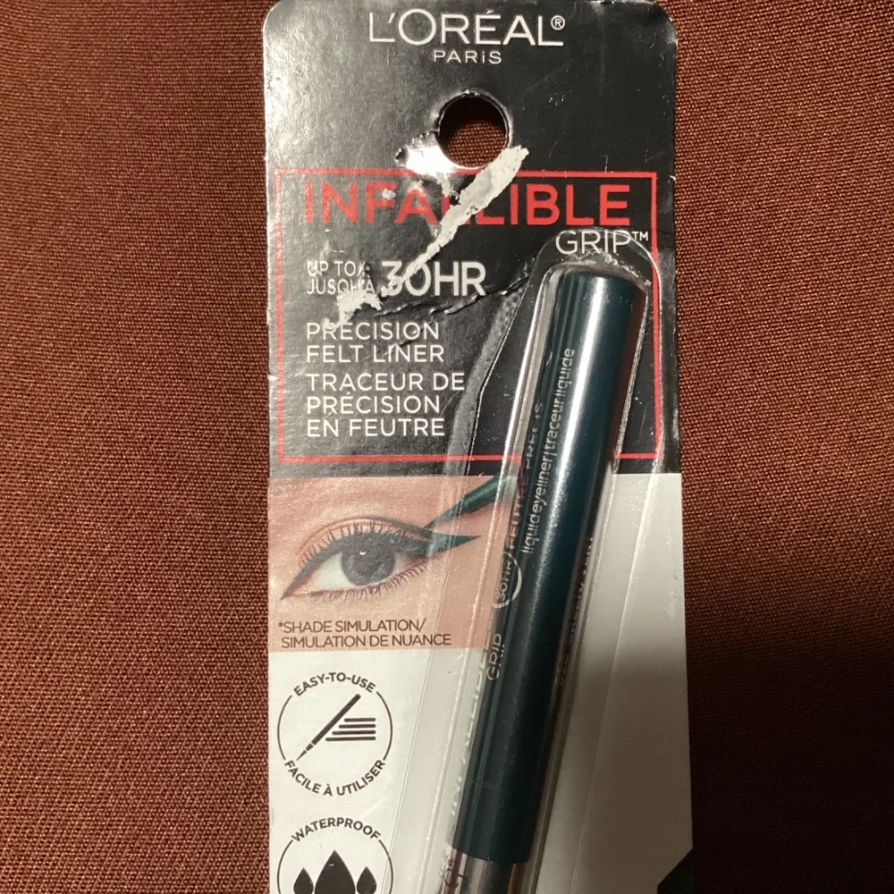 Loreal Paris Infallible Liquid Eyeliner 620 Green/Vert New 1.0 ml/0.034 fl oz